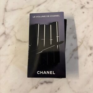 Chanel Le Volume de Chanel Mascara 10 Noir Travel Size Sample 1g 0.03oz New